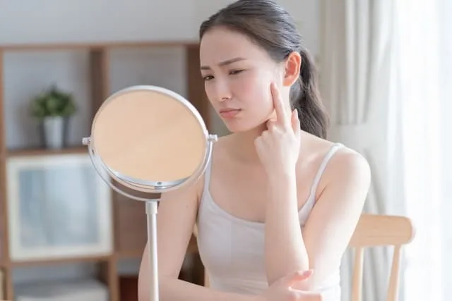 「隠す」から「魅せる」肌へ！シミ取りの第一歩は肌を育てるフェイシャルで